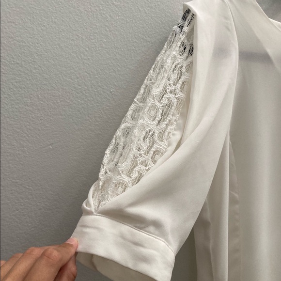 White Blouse with Lace Sleeves - Picture 4 of 6